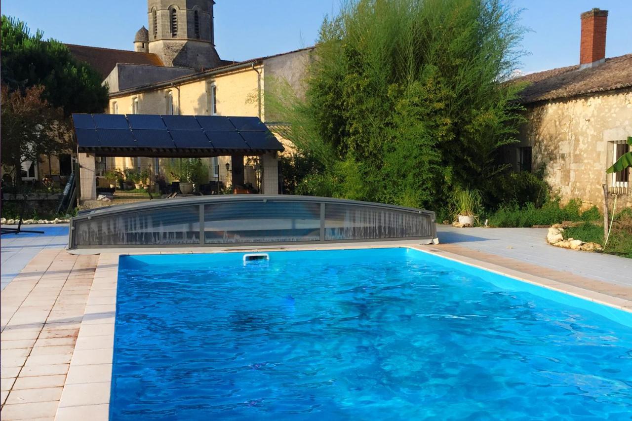 Gites Jardin-Darcy - Piscine Au Sel Bois Dış mekan fotoğraf