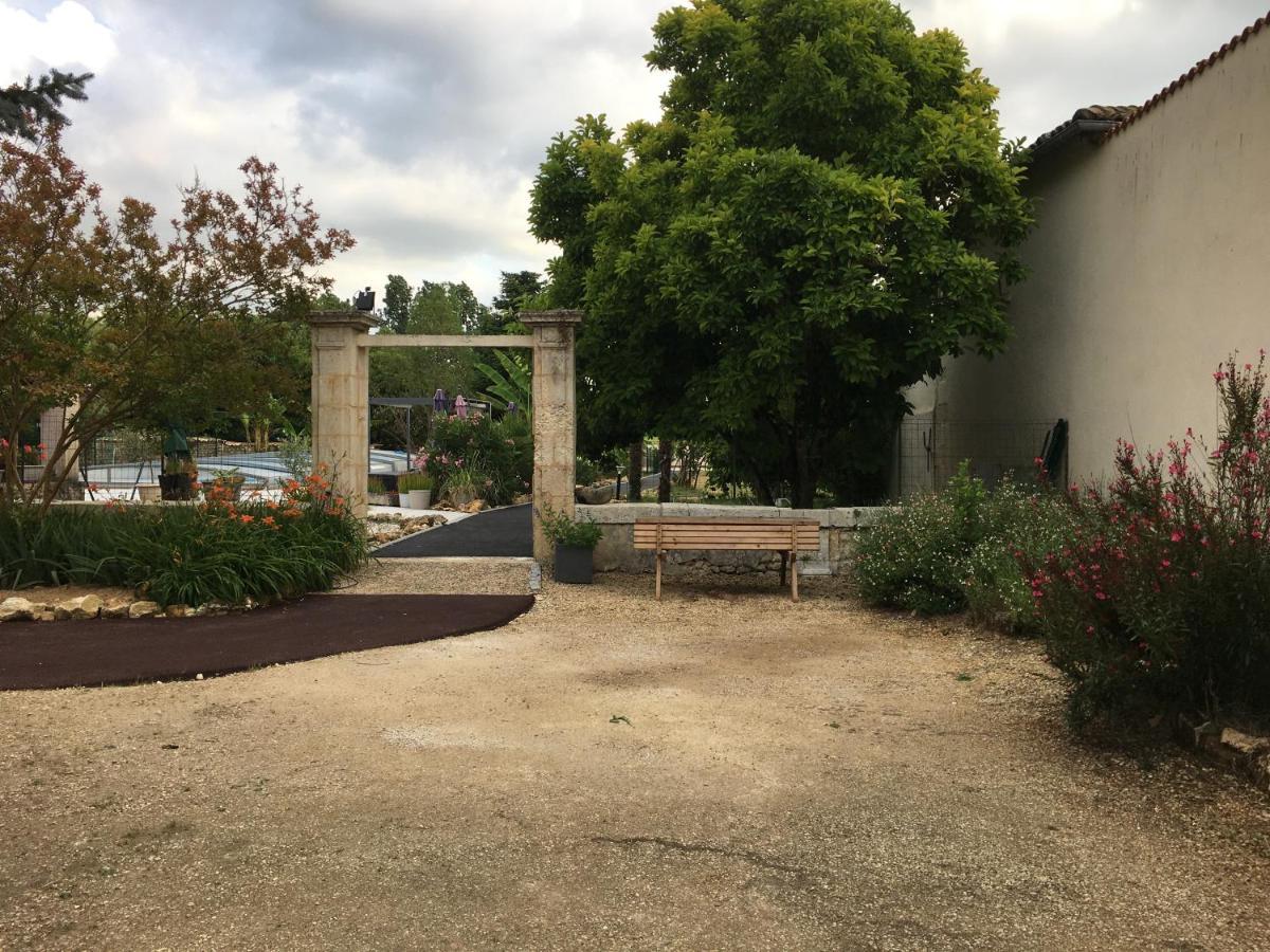 Gites Jardin-Darcy - Piscine Au Sel Bois Dış mekan fotoğraf