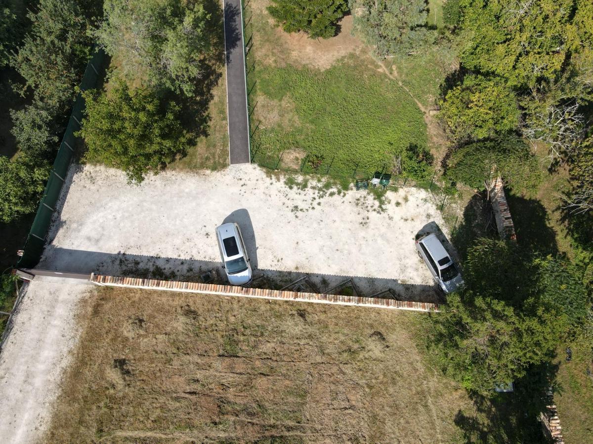 Gites Jardin-Darcy - Piscine Au Sel Bois Dış mekan fotoğraf